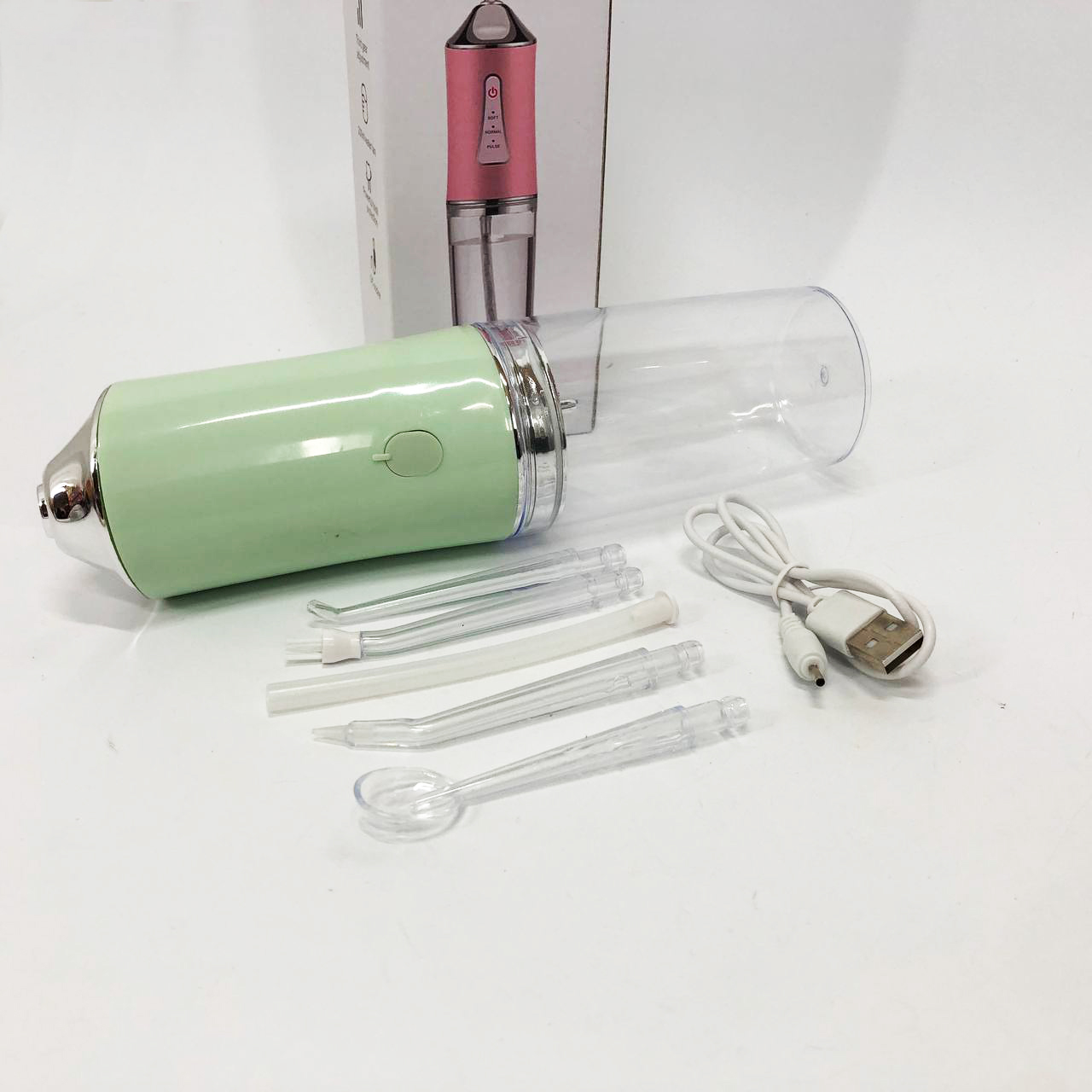 Іригатор для чищення зубів та порожнини рота Oral Irrigator з акумулятором та змінними насадками. Колір: зелений - Зображення 3